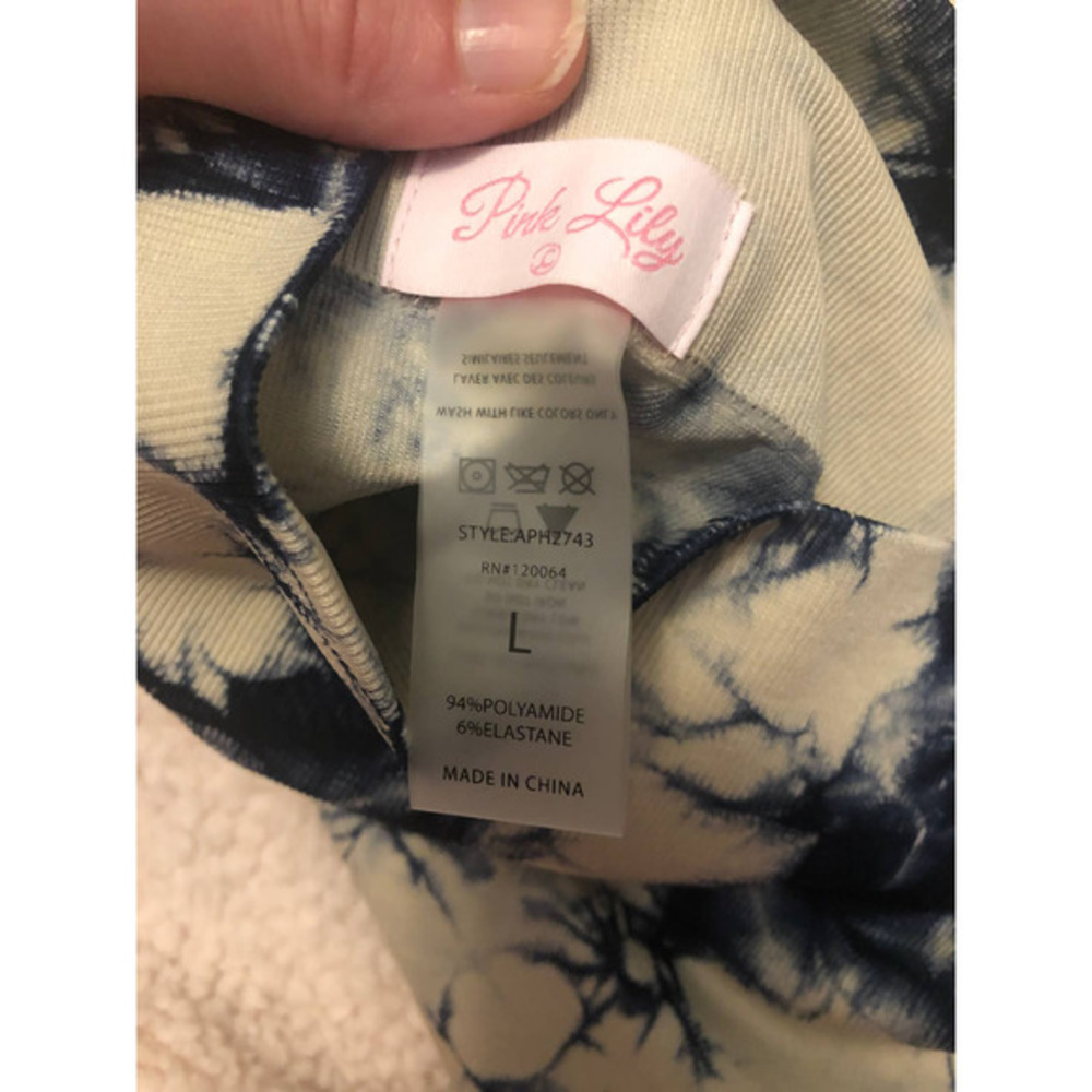 NEW BLUE AND WHITE TIE DYE LEGGINGS SZ L - Picture 5 of 5